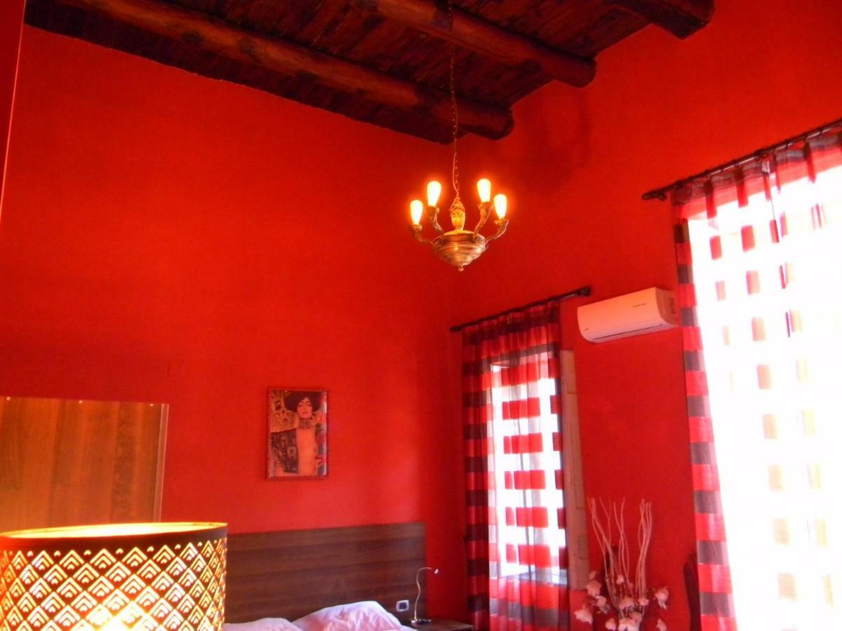Holiday Naples Art Rooms Екстериор снимка