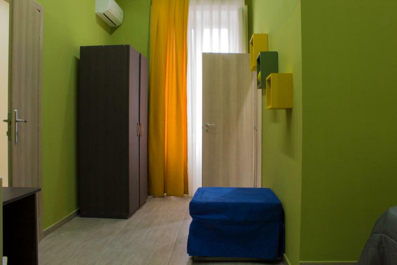 Holiday Naples Art Rooms Екстериор снимка