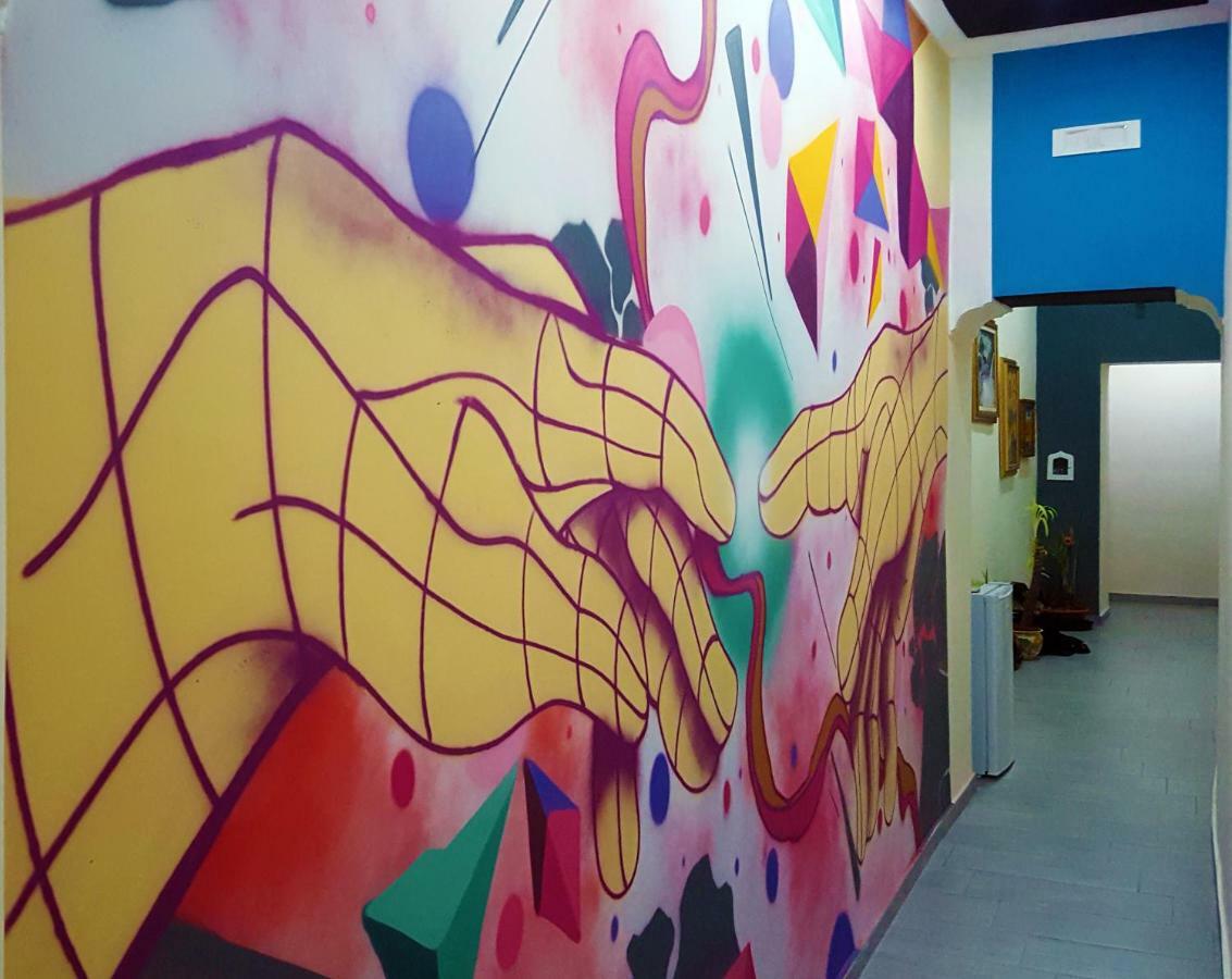 Holiday Naples Art Rooms Екстериор снимка