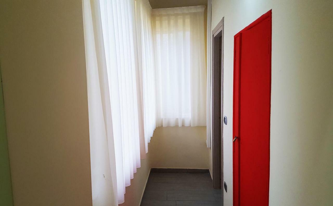 Holiday Naples Art Rooms Екстериор снимка