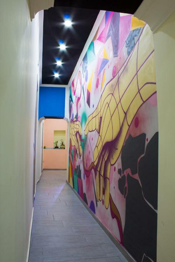 Holiday Naples Art Rooms Екстериор снимка